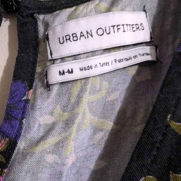 Urban Outfitters Black Floral Print A Line Shift Dress Size Medium - Picture 4 of 6